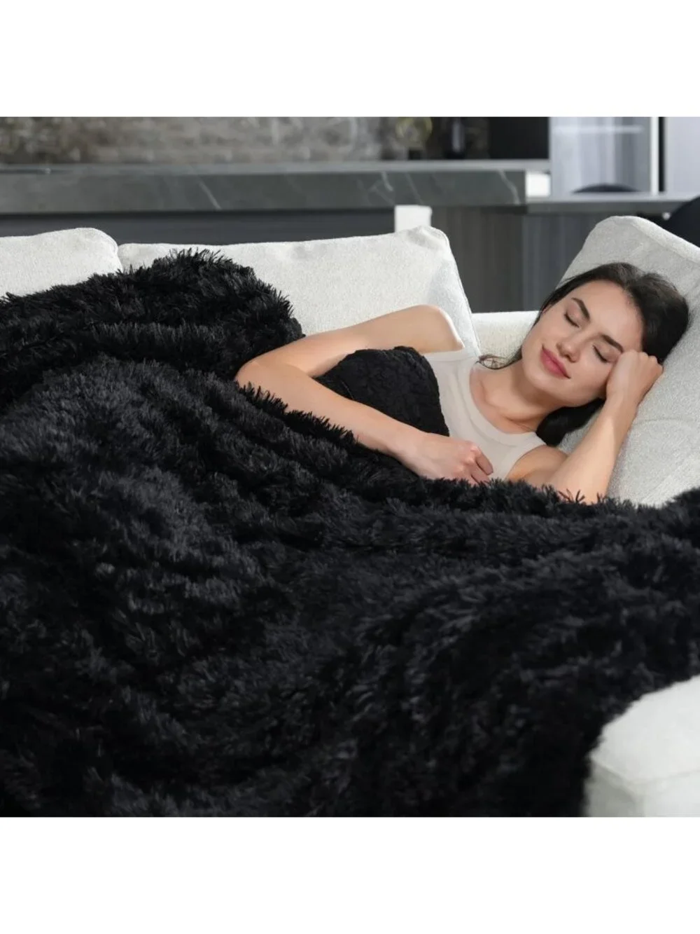 Cozy Faux Fur Throw Blanket 50x60